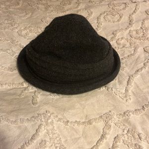 Bernard New York woman.s hat